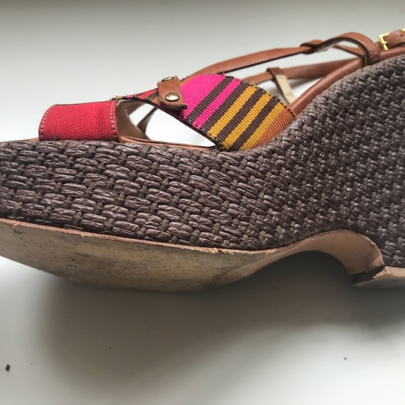 Isabella Fiore Platform Sandals 7 - Picture 5 of 7